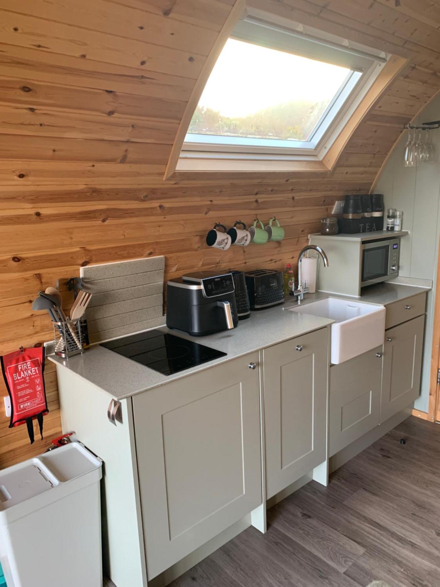 Tawny Owl Pod With Hot Tub Villa Oban Exterior photo